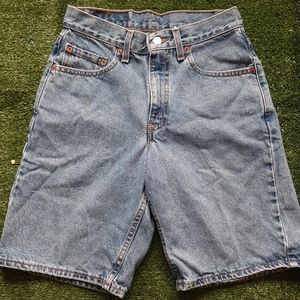 Womens Levi Shorts Vintage 550 Size 29 Waist